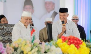 Capres 03 Ganjar Pranowo silaturahmi ke Ponpes An Nawawi di Berjan, Dusun IV, Lugosobo, Kecamatan Gebang, Kabupaten Purworejo, Jawa Tengah